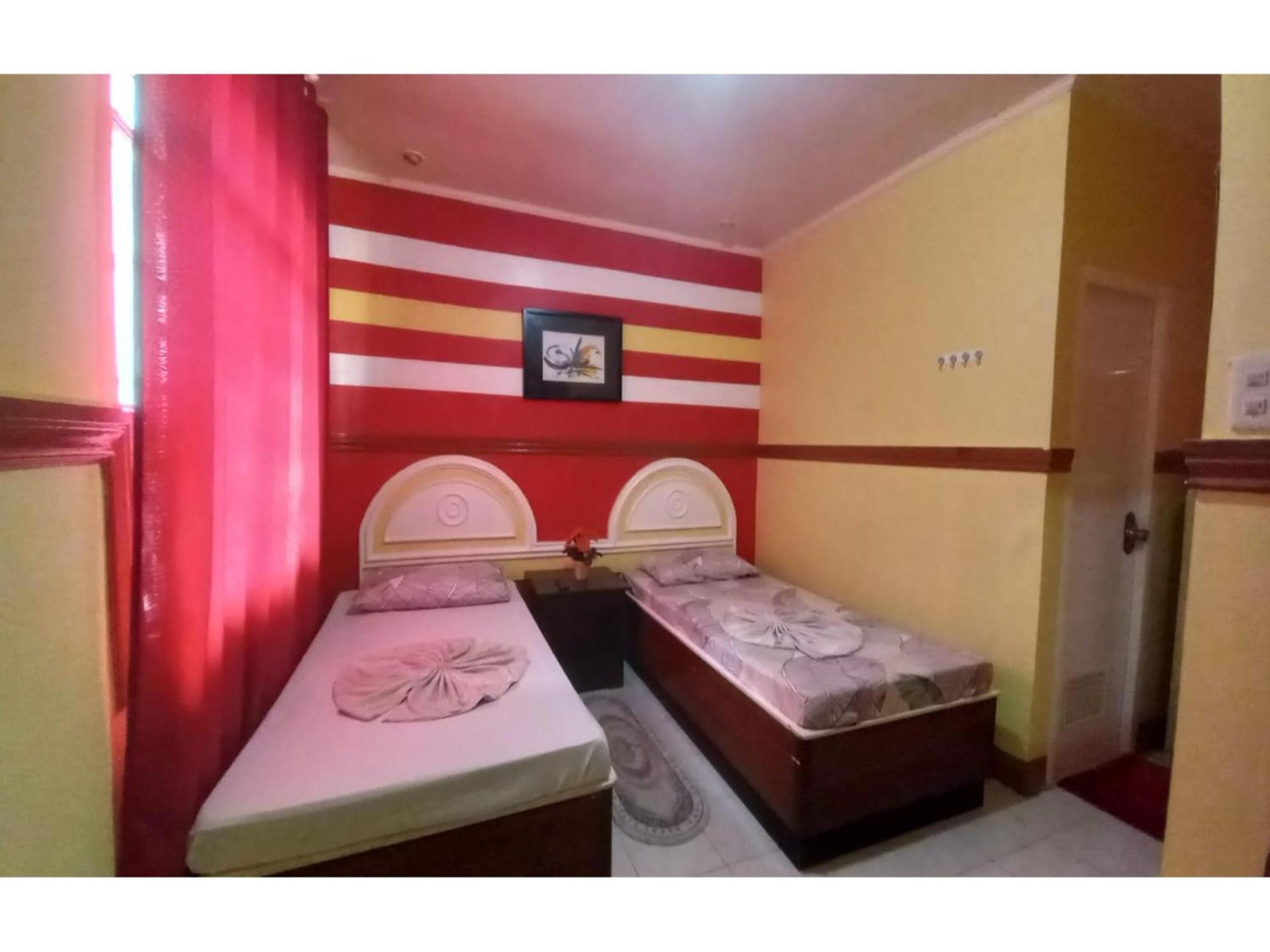 נגה Oyo 1048 Jomckayl Apartelle מראה חיצוני תמונה